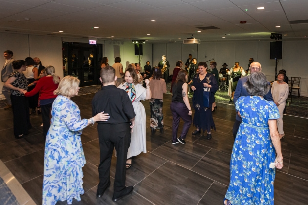 Glenkirk_2025_Benefit_Bash_Mark_Campbell_Productions-600.jpg
