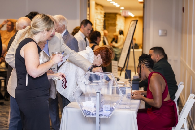 Glenkirk_2025_Benefit_Bash_Mark_Campbell_Productions-124.jpg